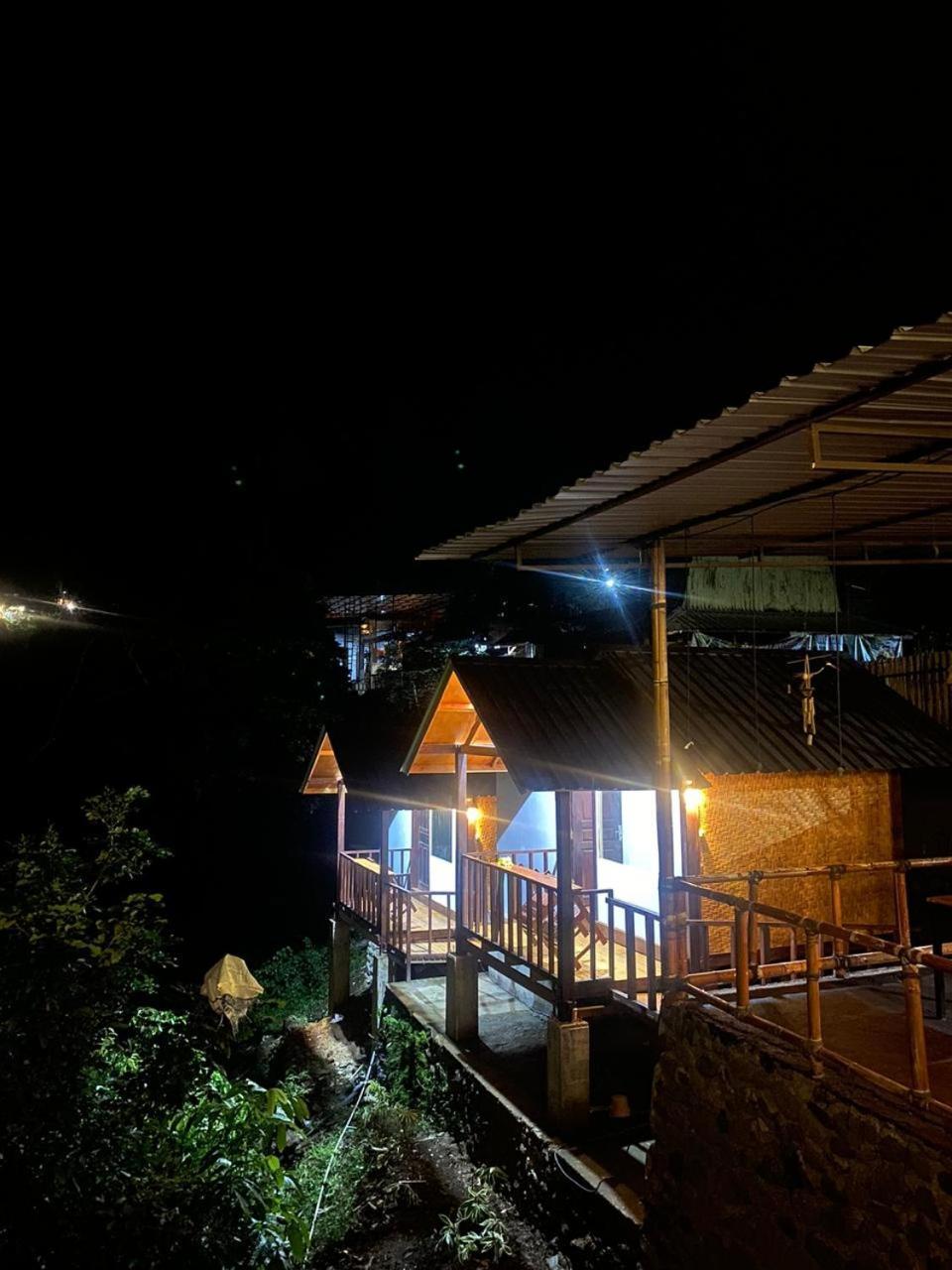 Poetri Bungalow & Restaurant Senaru Exteriér fotografie